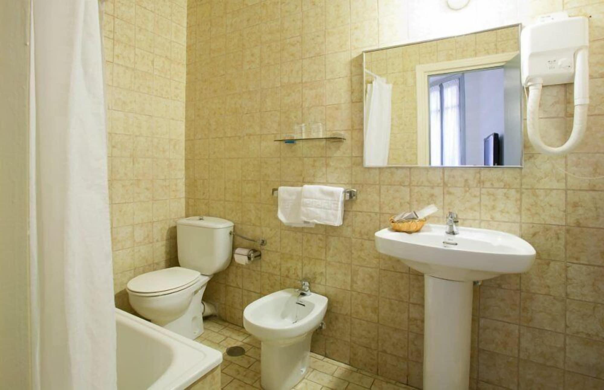 Hostal Andorra มาดริด ภายนอก รูปภาพ